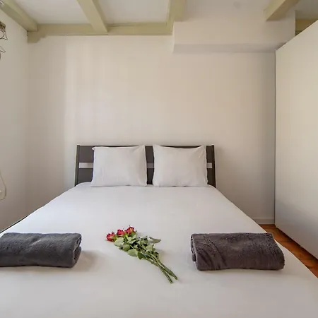Апартаменты Spacious Central City With Big Private Sundeck! Амстердам